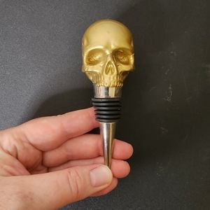 Gold Skull Wine Topper Stopper